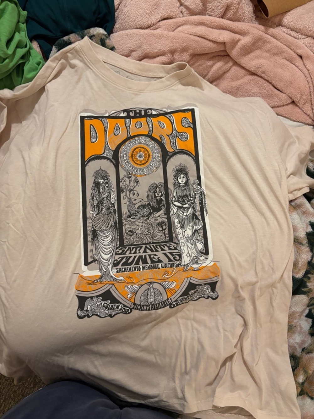 torrid Cream Graphic Short Sleeve Tee with Orange and Black Print